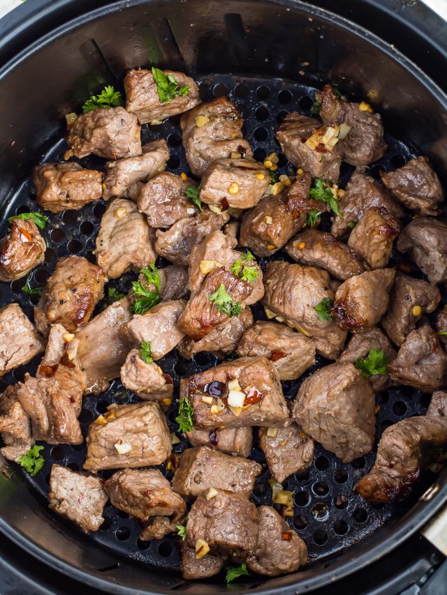 Steak bites in an air fryer.