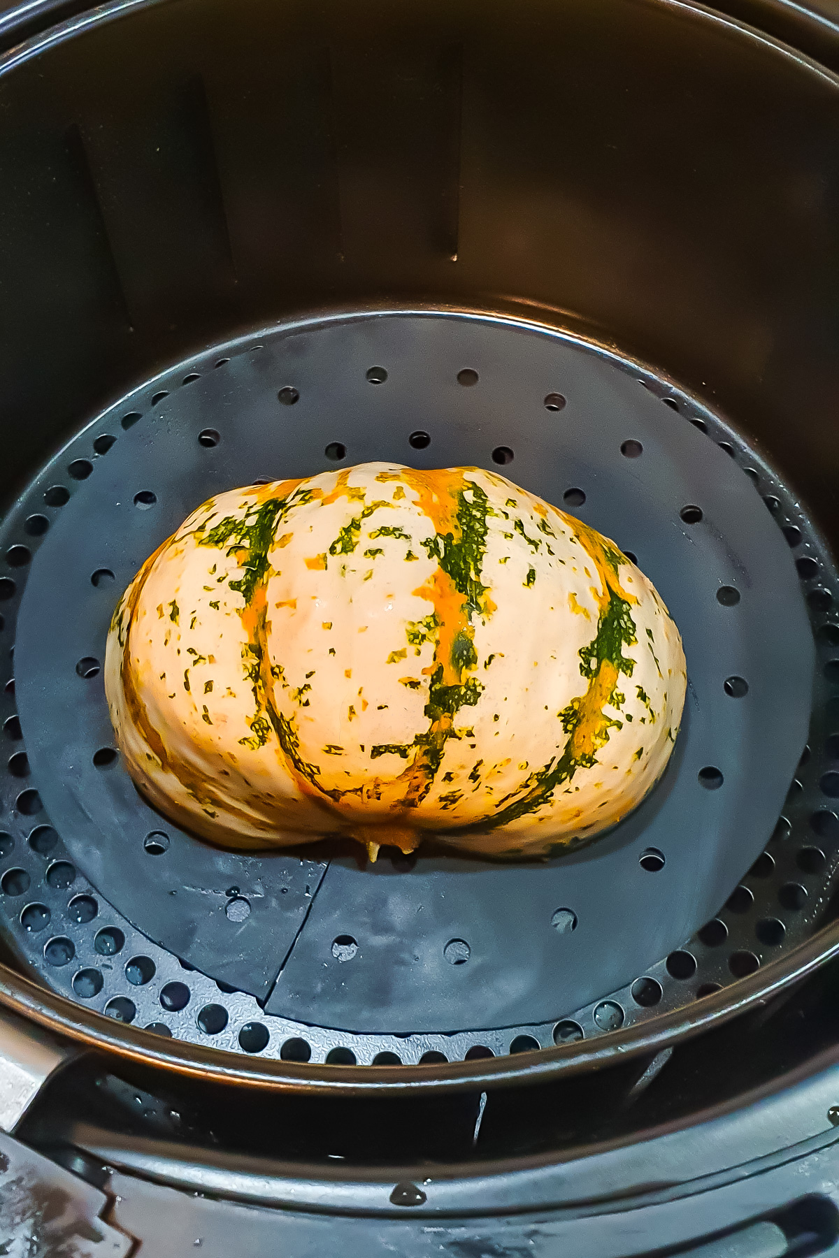 Carnival squash in an air fryer.