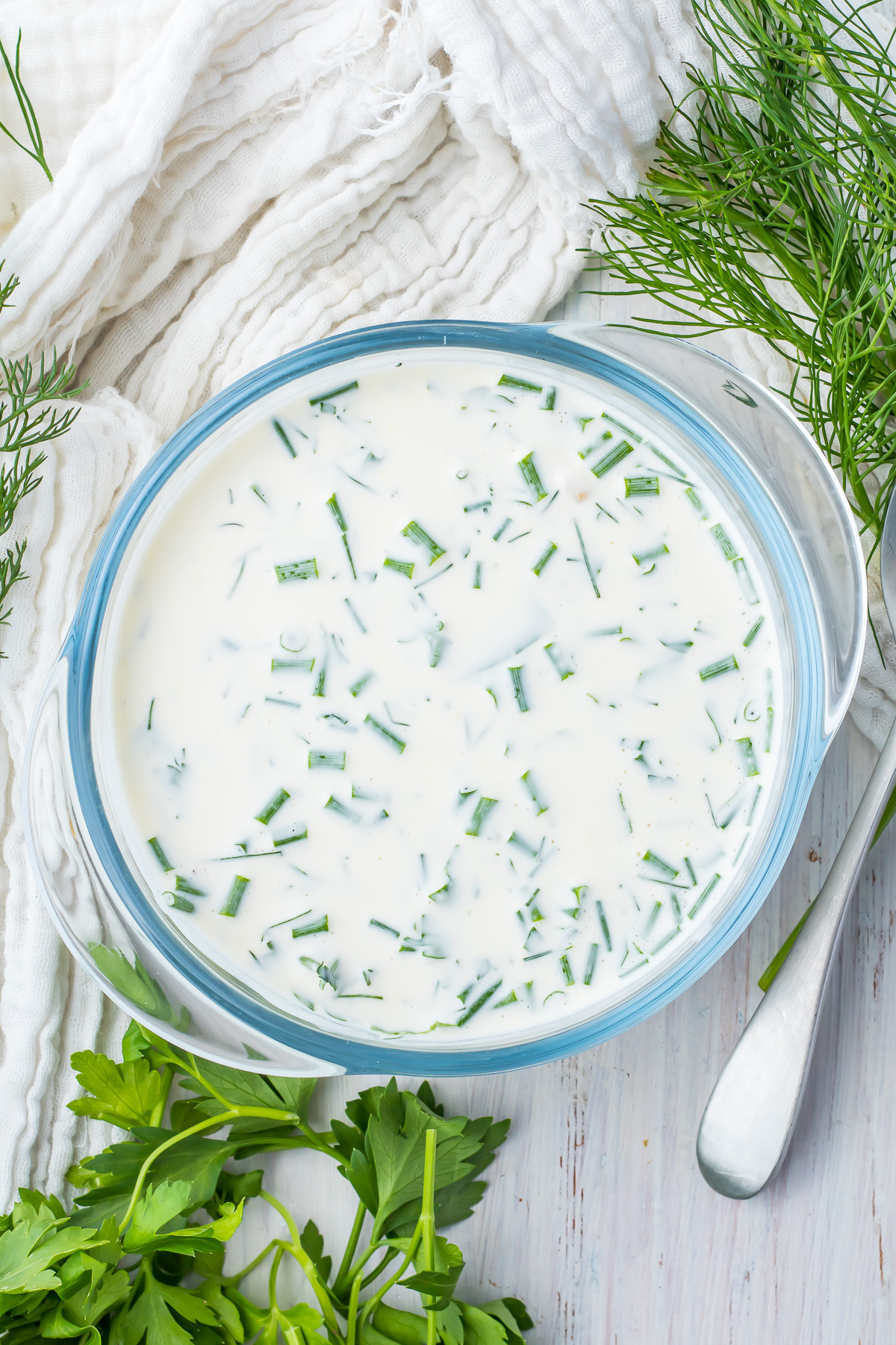 Easy Keto Ranch Dressing Recipe (Ready in 5 Minutes!)